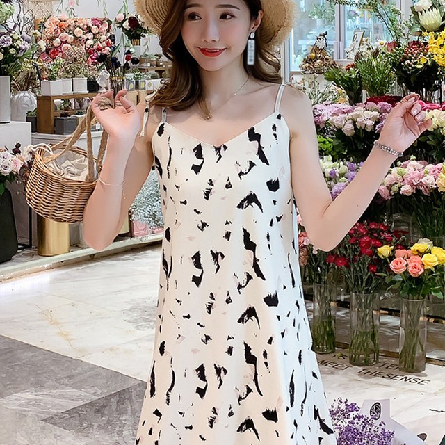 Váy 2 dây dáng suông dài họa tiết phong cách retro Hàn Quốc siêu hot | BigBuy360 - bigbuy360.vn