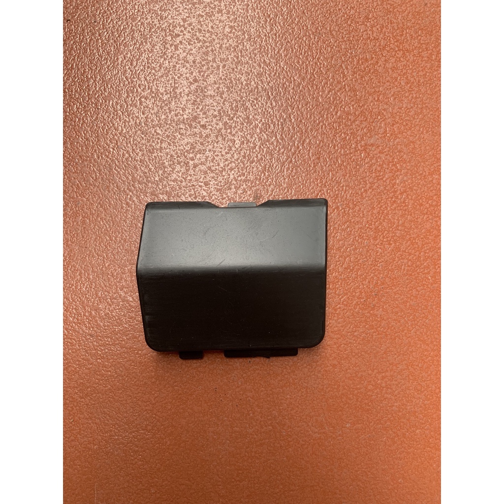 Nắp đậy móc kéo cản sau  Mazda 6  - Lưu ý: Nắp mộc màu đen, chưa sơn