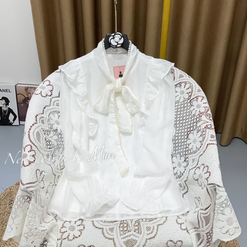 Áo sơ mi cổ nơ viền ngọc