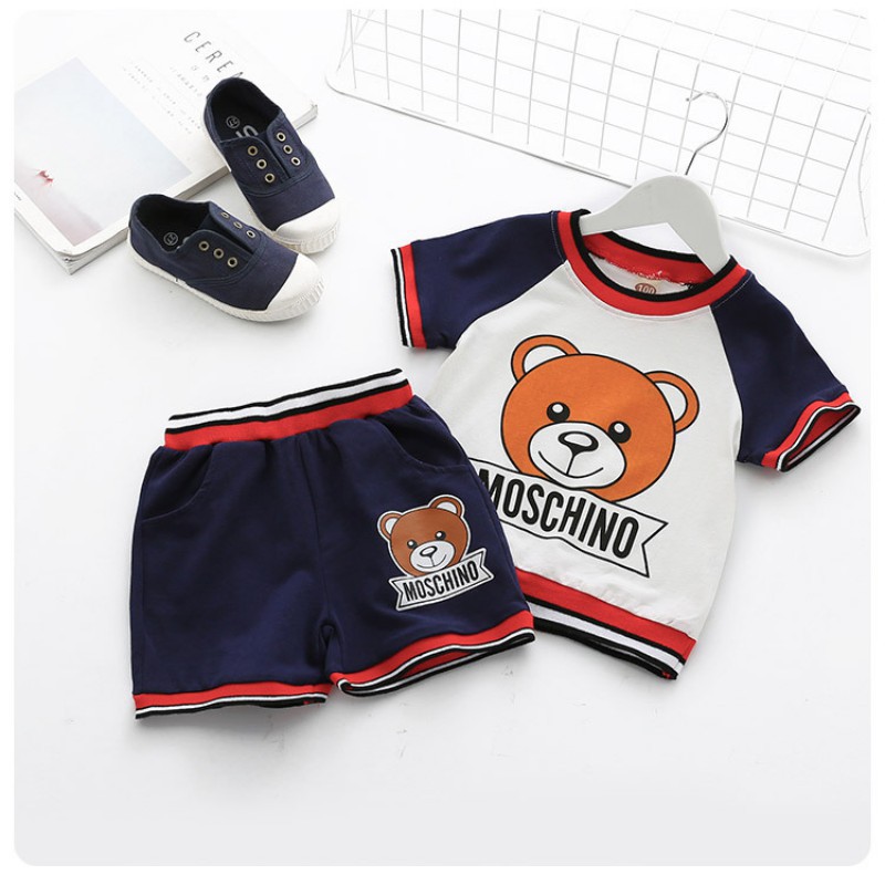Áo thun tay ngắn và quần short hình con gấu dễ thương cho bé