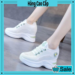 Giày độn đế hoa cúc nữ Hot trend mới nhất 2021 vải dệt thoáng khí cao 8cm (trắng, đen)