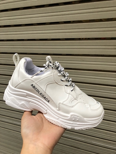 Giày thể thao trắng đế cao dây kẻ sọc nâng đế 5p hot hit | BigBuy360 - bigbuy360.vn