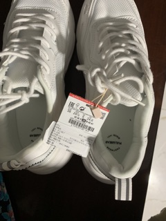 Pass giày Pull&Bear