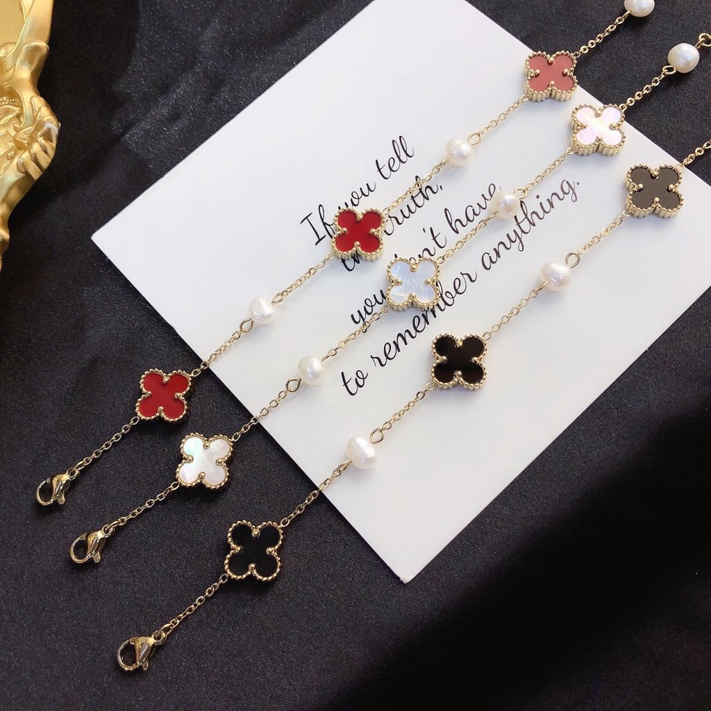 Vòng Tay Louis Vuitton Bằng Thép Titan Họa Tiết Chữ LV Sang Trọng Thời Trang