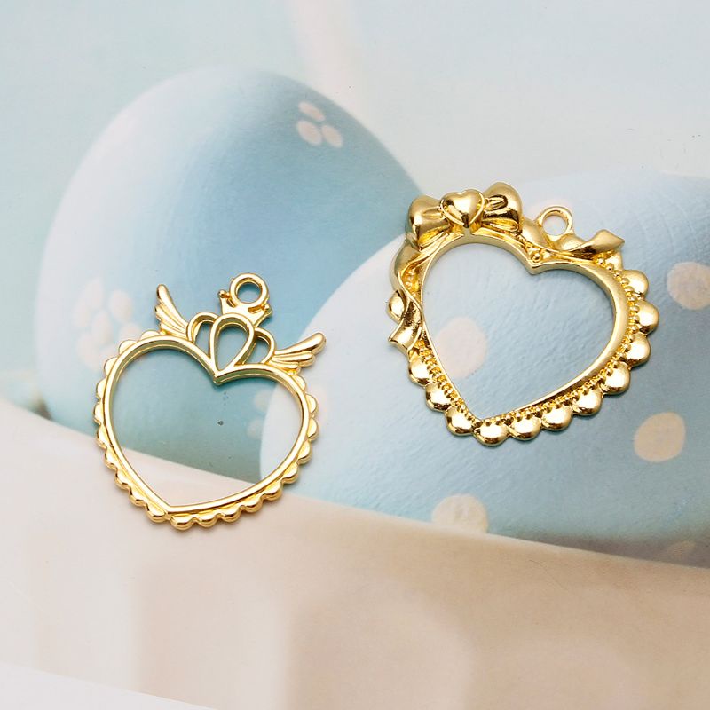 Set 2 Khuôn Silicon Hình Trái Tim Màu Vàng Đồ Chơi Cho Bé