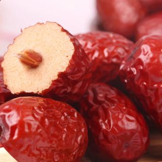 Táo đỏ Tân Cương