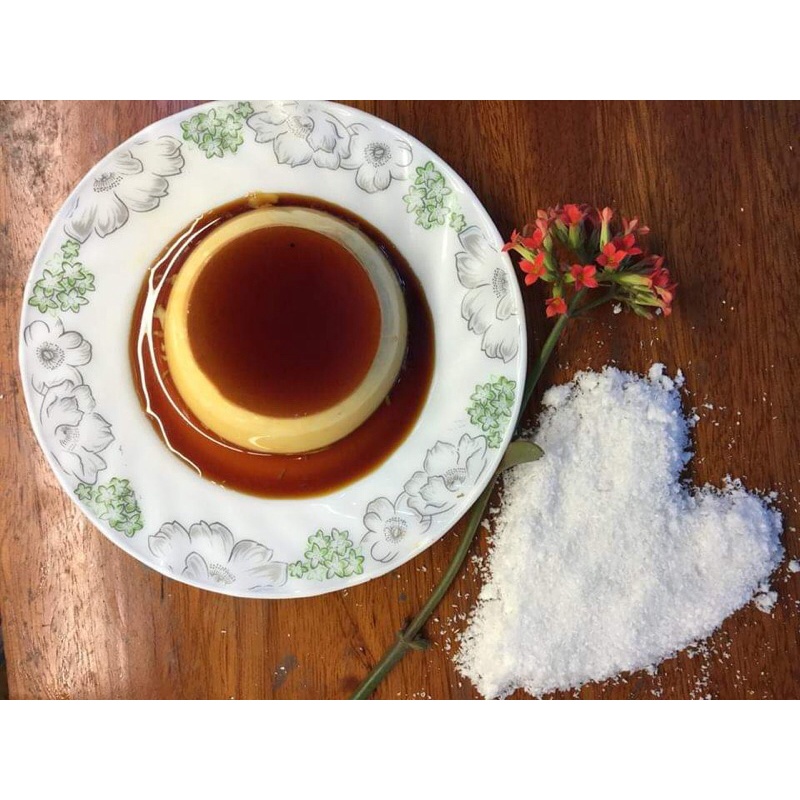 Bánh caramen làm từ trứng gà quê ăn thóc và sữa tươi