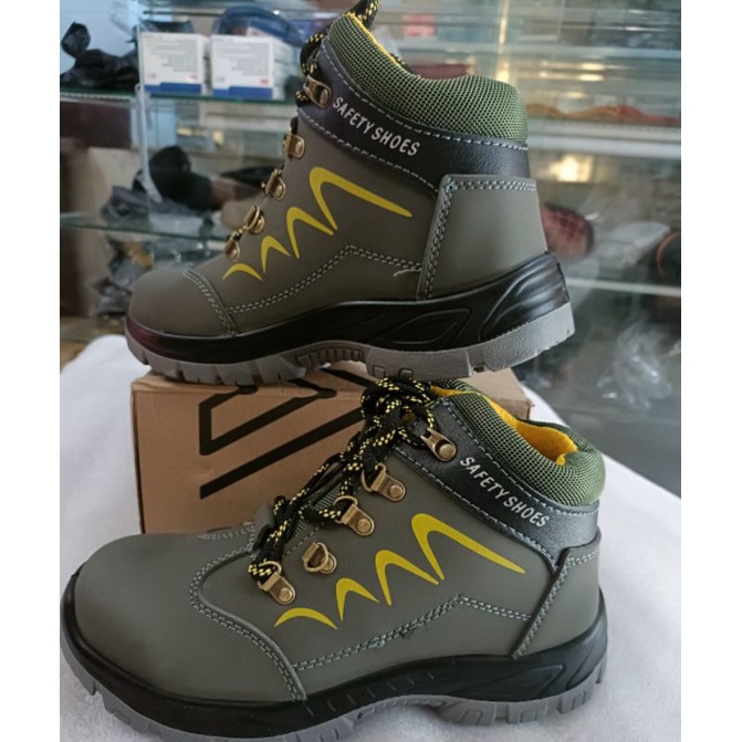 GIÀY BẢO HỘ thợ hàn SAFETY SHOES(tặng búa gõ xĩ) | BigBuy360 - bigbuy360.vn