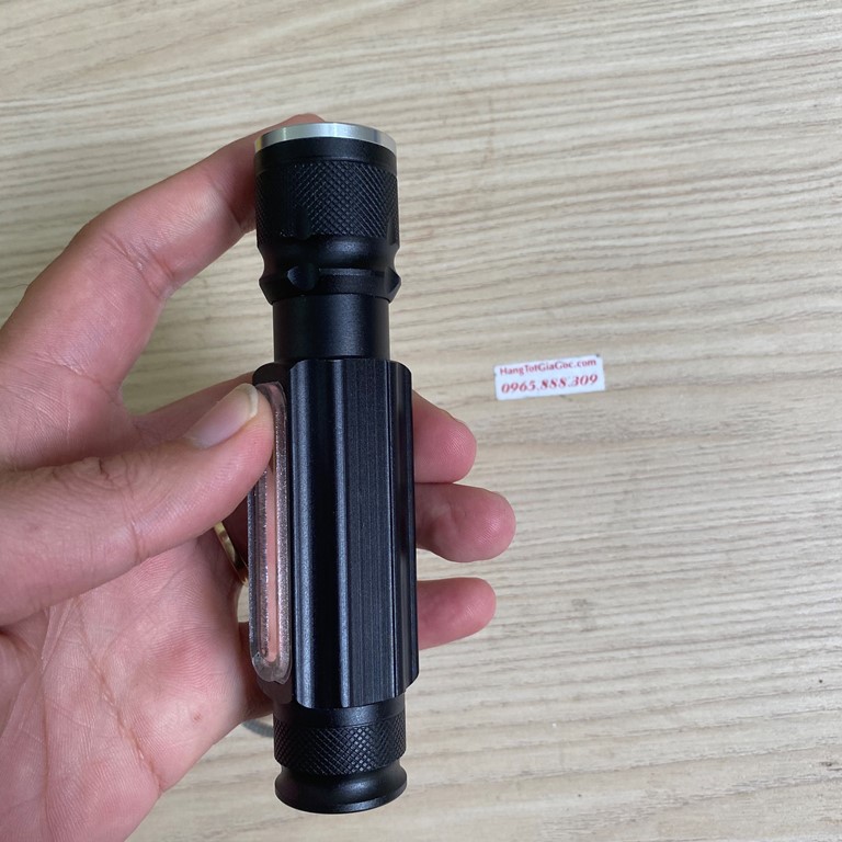 Đèn pin siêu sáng mini Ultrafire C31 zoom xa gần, có bóng led sườn, có nam châm ở đuôi ₫ 170.000₫