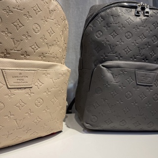 Balo LV logo chìm ( Ảnh tự chụp )