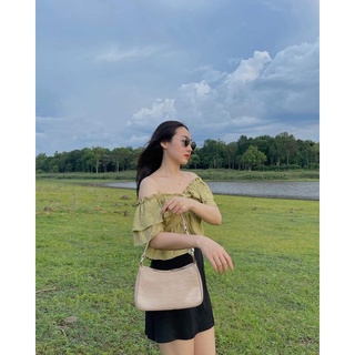 Áo croptop trễ vai