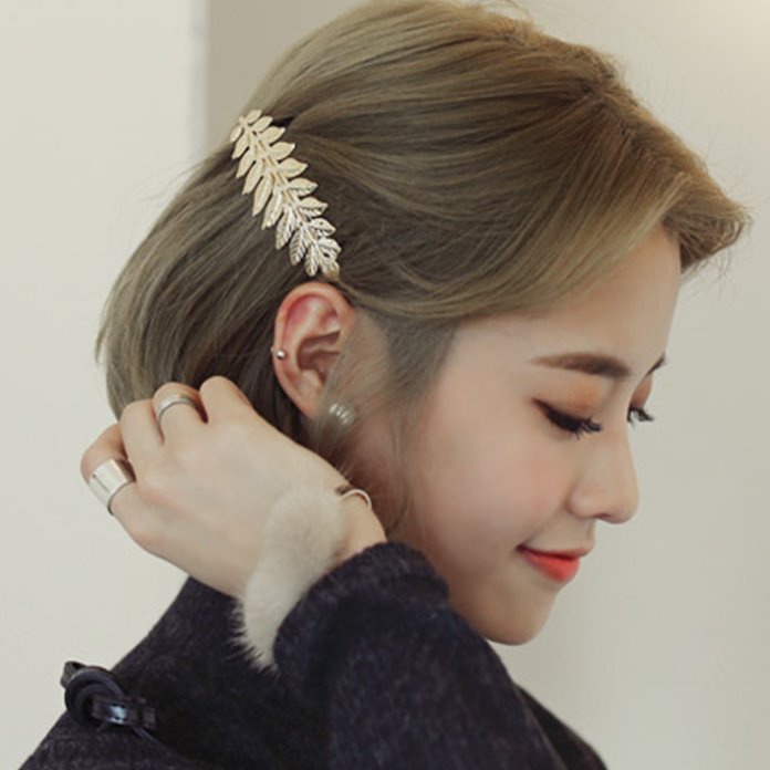 Kẹp lá vàng xinh quá, chỉ 25k