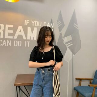 Áo len cổ vuông tay lỡ