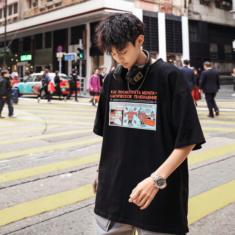 Người đàn ông ngắn tay phiên bản Hàn Quốc của phong cách Hồng Kông mùa hè năm điểm tay áo quần áo thun của nam giới tron