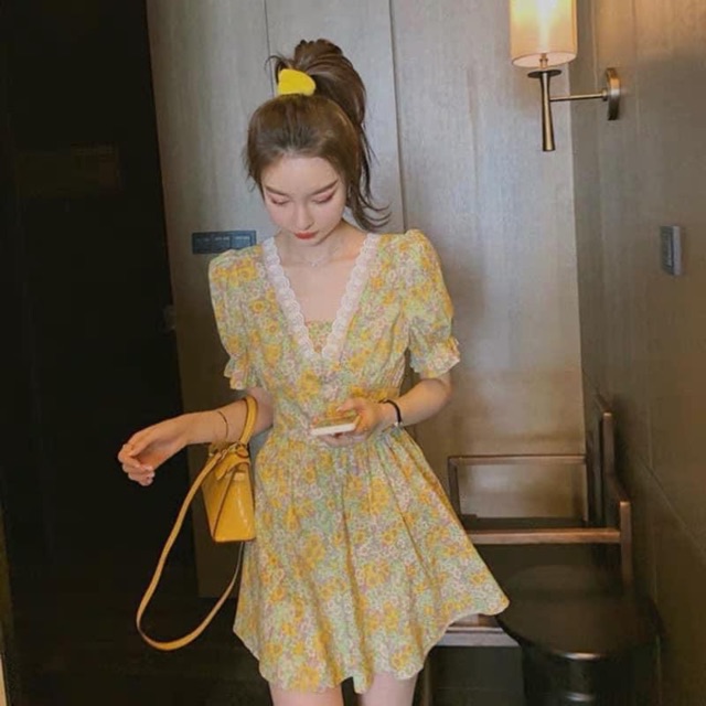Váy hoa vàng sẵn size M