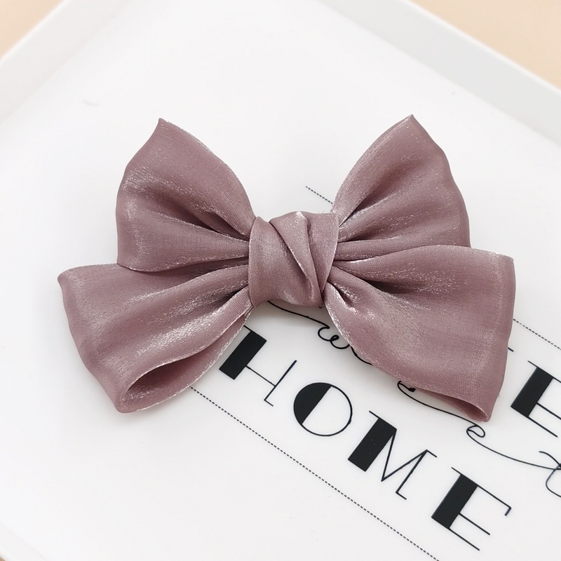 Kẹp tóc bằng vải satin hình nơ đính ngọc trai phong cách Pháp cho nữ