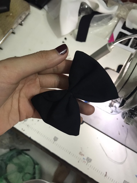 Trang phục hoá trang váy trắng đen