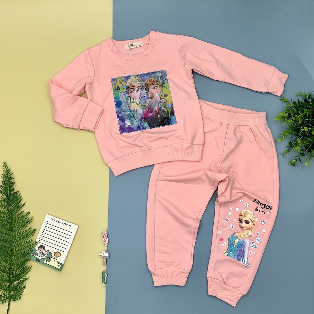 Bộ nỉ da cá thu đông dài tay hình Elsa 3D bé gái size 3-10T, cho bạn từ 12-30kg. Chất cotton ấm dày dặn, đanh tay, đẹp