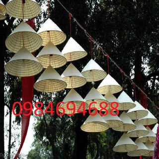 Bán nón lá Huế