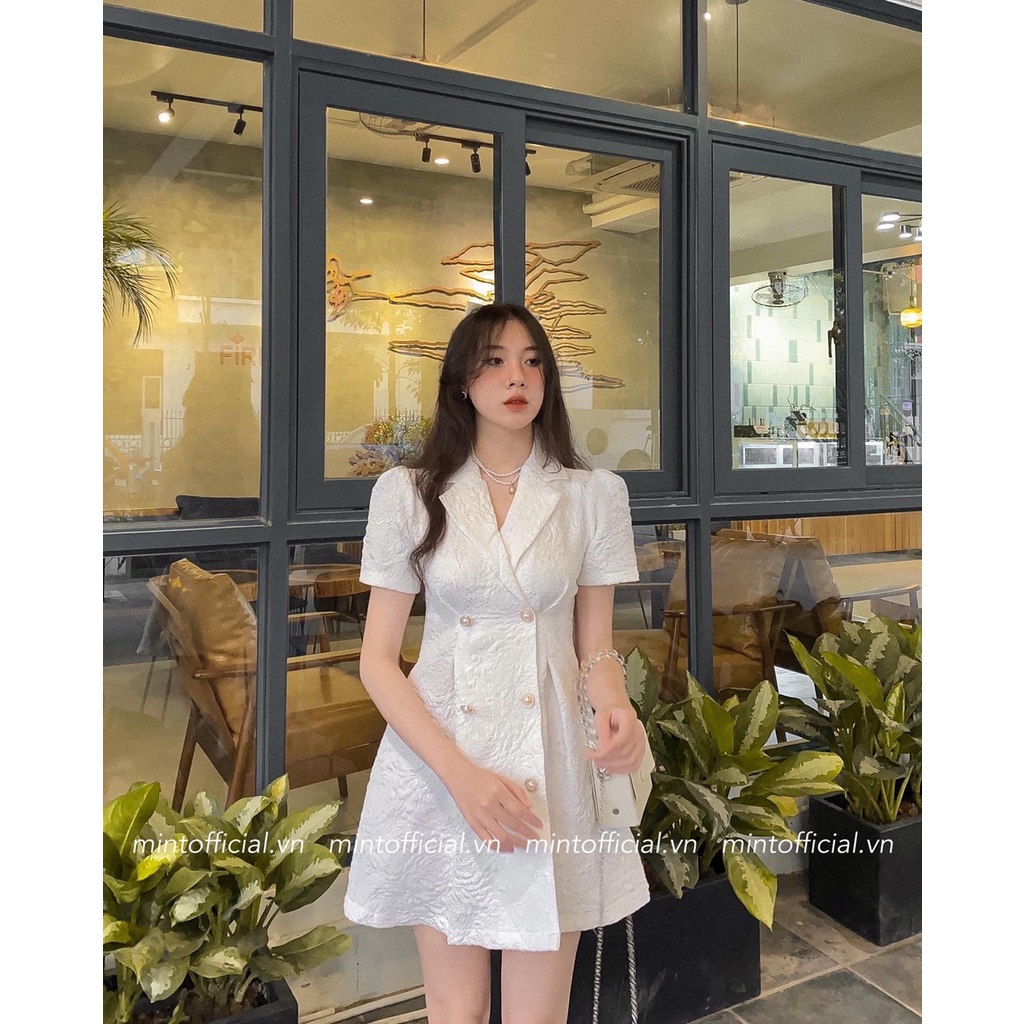 Váy xốp cổ đức xếp ly eo