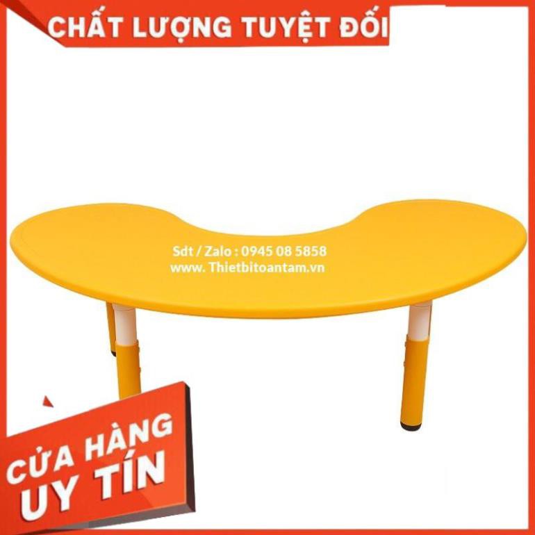 hàng chất lượng -  Bàn ăn hình bán nguyệt  hơn 1m cho trẻ em chất liệu an toàn