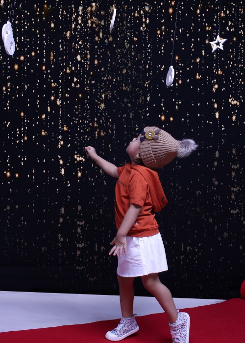 Chân váy bé gái thời trang Jadiny nút gỗ màu trắng