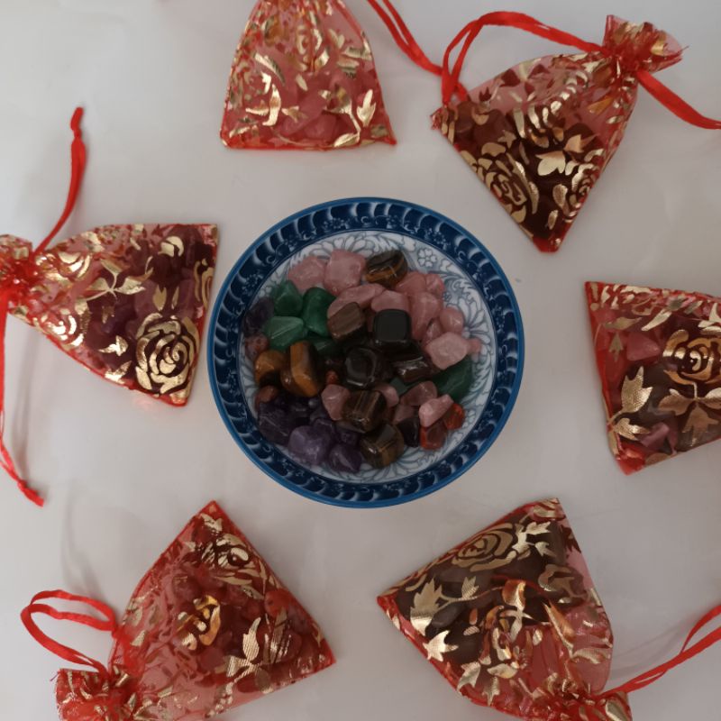 Túi gấm đá thô nhiều màu thanh tẩy năng lượng xấu, thu hút may mắn tài lộc