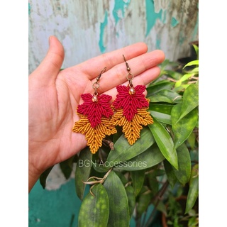 [Sẵn] Hoa tai handmade hình lá phong