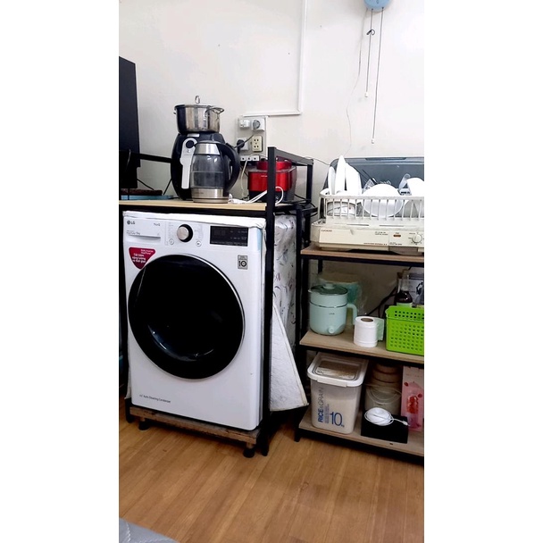 Kệ máy giặt, để máy sấy và để đồ rất tiện lợi, được làm bằng khung sắt sơn tĩnh điện rất đẹp và chắc chắn, tải trọng cao