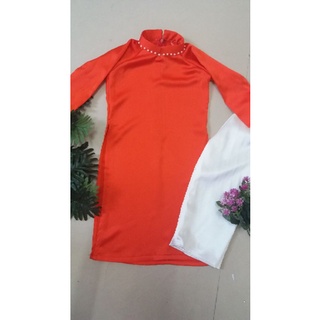 Áo dài lụa đỏ kèm quần