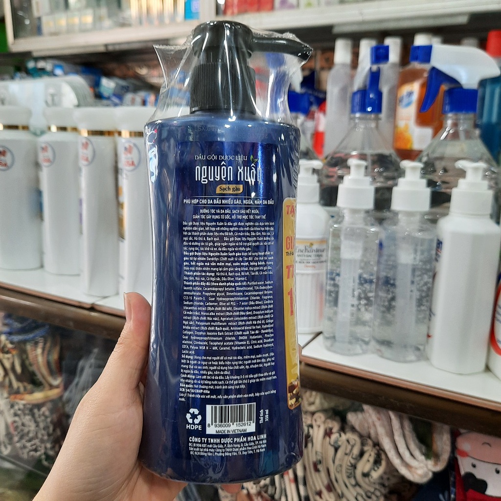 Dầu gội dược liệu Nguyên Xuân Xanh dương 350ml - Dành cho tóc sạch gàu, ngứa da đầu