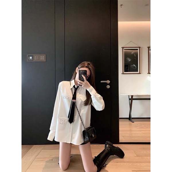 áo sơ mi kèm cà vạt