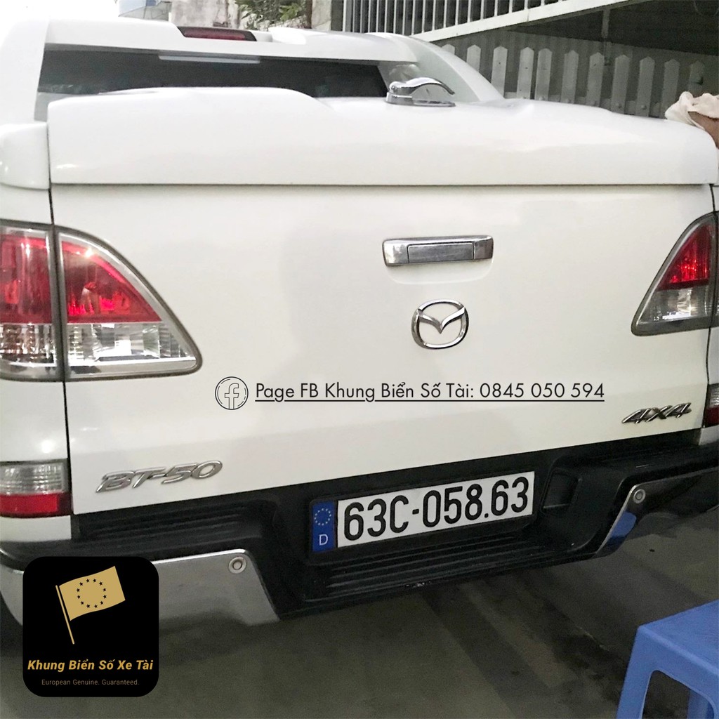 Khung biển số xe ô tô Wurth phiên bản cờ Châu Âu