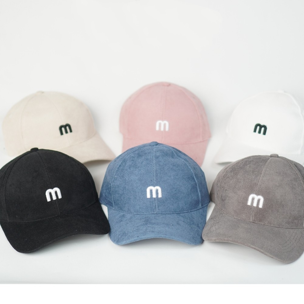 Nón Lưỡi Trai Nam Nữ Chất Nhung Thêu Chữ M Thể Thao Unisex Nhiều Màu