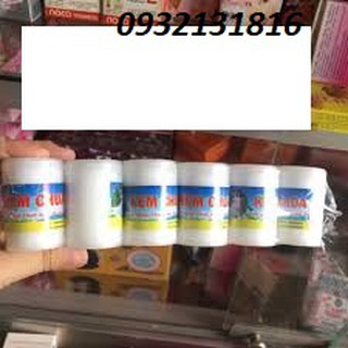 Kem chua trắng da