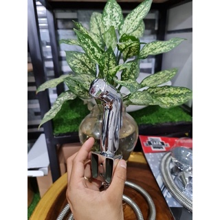 xịt vệ sinh nhựa xi