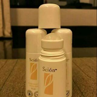 Lăn khử mùi cơ thể Scion Pure White Roll On