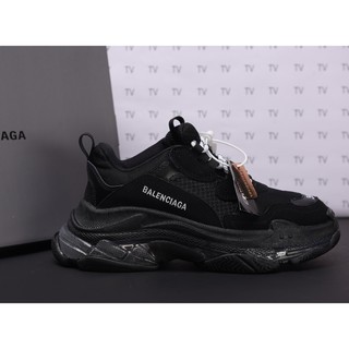 Giày sneaker full đen bản đẹp