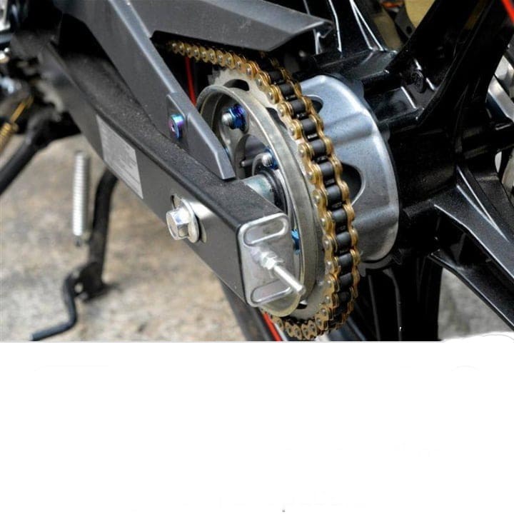 Chai xịt vệ sinh sên Liqui Moly Motorbike Chain-Cleaner 1602 500ml ducthanhauto