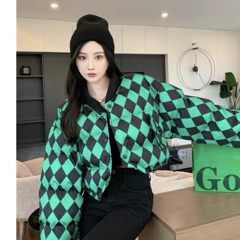 Áo khoác phao caro dáng ngắn croptop