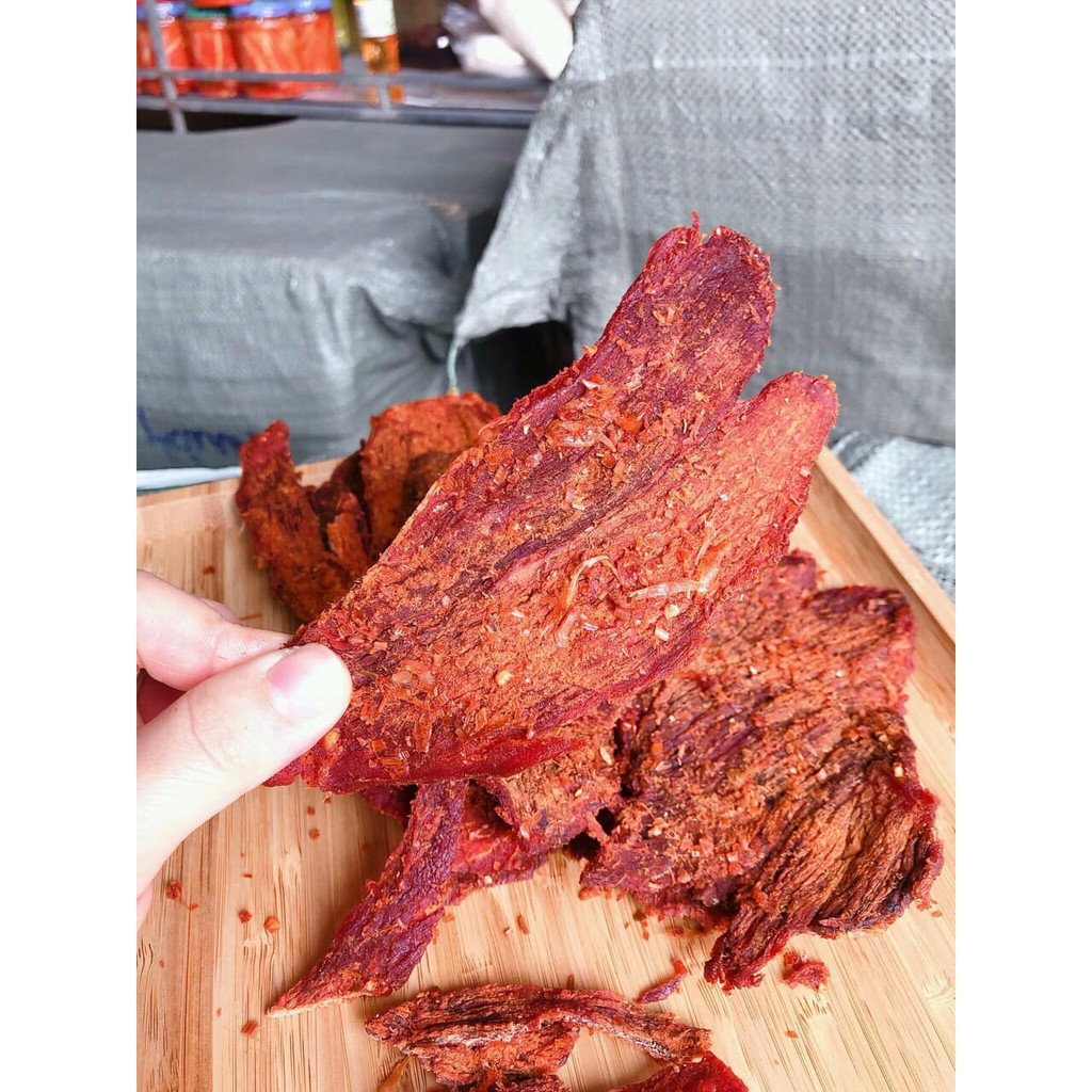 Đồ ăn vặt: Bò miếng ăn liền (200gr)