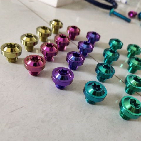 Ốc chân gương, chân kính titan GR5 10li10 đầu dù gắn Wave, Sirus, Winner X, Exciter 150 và nhiều dòng xe tương thích