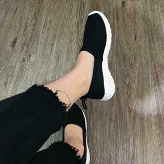 Giầy siêu nhẹ