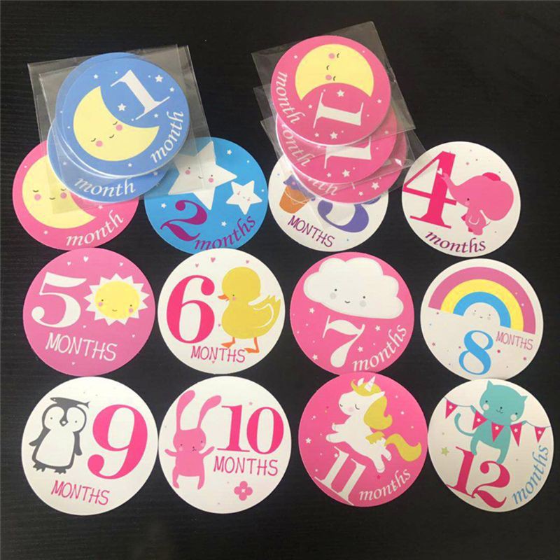 Set 12 sticker in họa tiết ngộ nghĩnh tạo kiểu chụp hình kỷ niệm cho bé