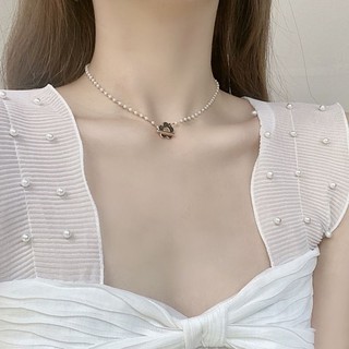Vòng chocker ngọc trai nhân tạo khóa hoa sang trọng