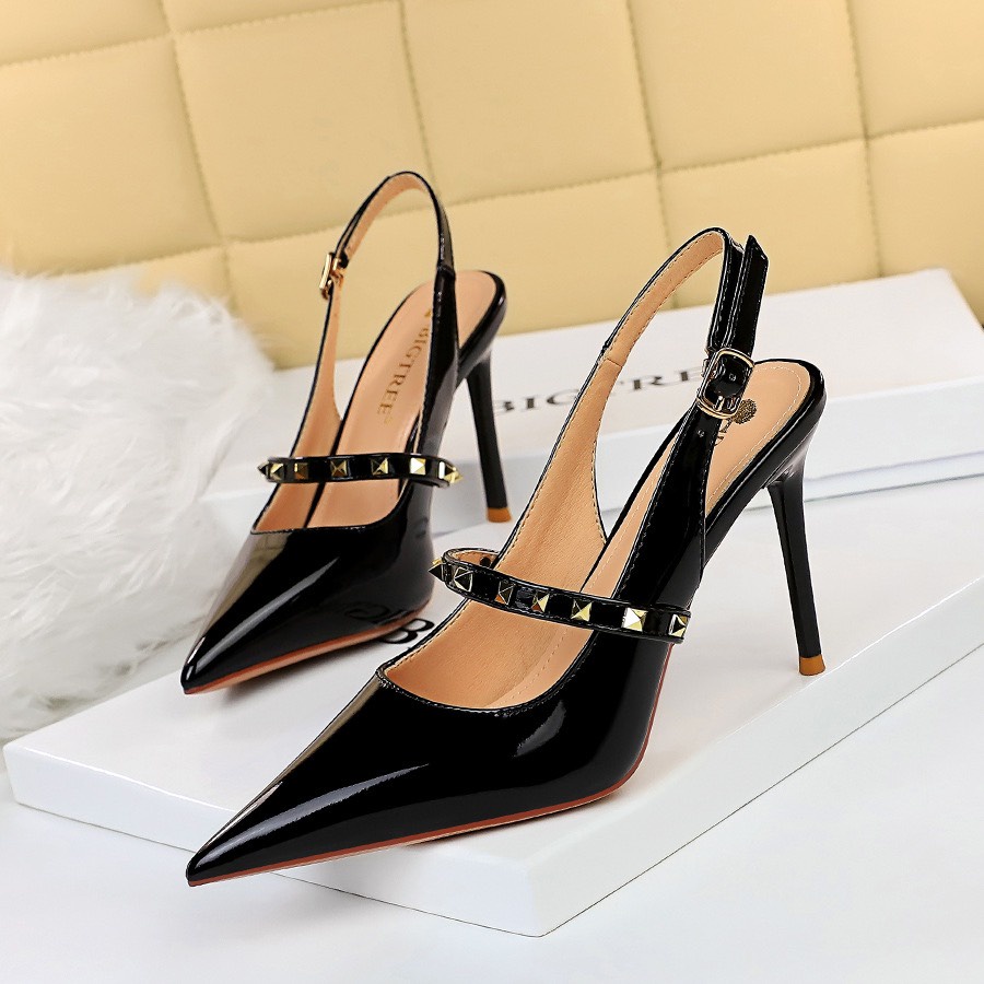 Giày cao gót quai đinh da bóng 1932-6