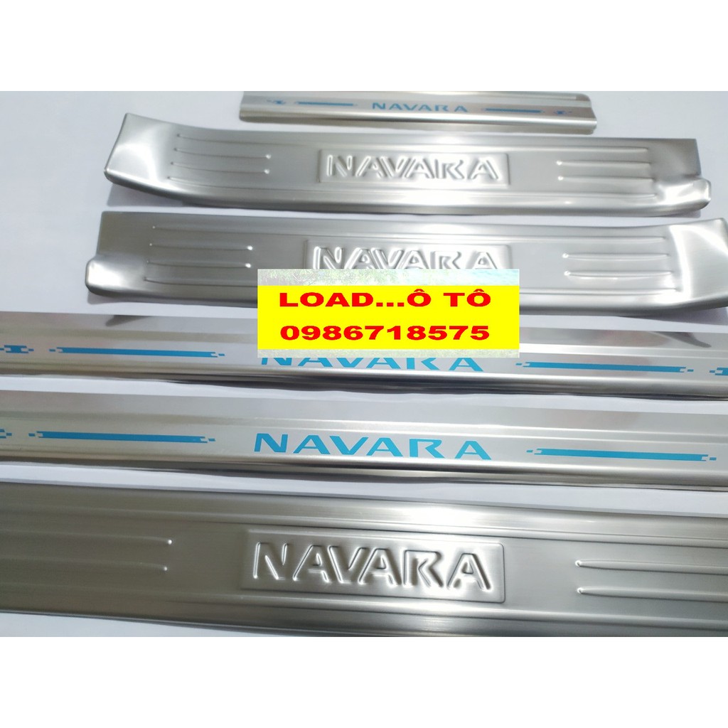 Ốp Bậc Cửa, Nẹp Bước Chân Xe Nissan Navara 2022-2018 Hàng Inox Cao Cấp