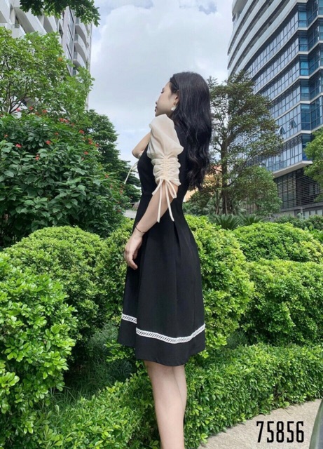 Đầm dạo phố tay phồng duyên dáng kèm phụ kiện