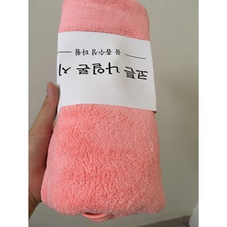 Khăn tắm xuất Hàn loại dày vô cùng thấm hút, dùng siêu thích