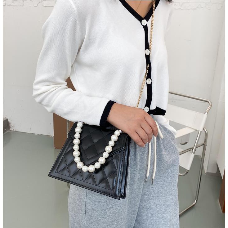 🔥 FREESHIP EXTRA 🔥 Túi xách da PU ❤️BÁN LỖ❤️ Màu trơn phối chuỗi ngọc trai nhân tạo phong cách retro cho nữ DC0011